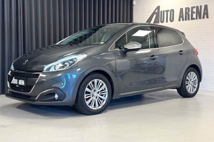 Grå Peugeot 208 fra 2017