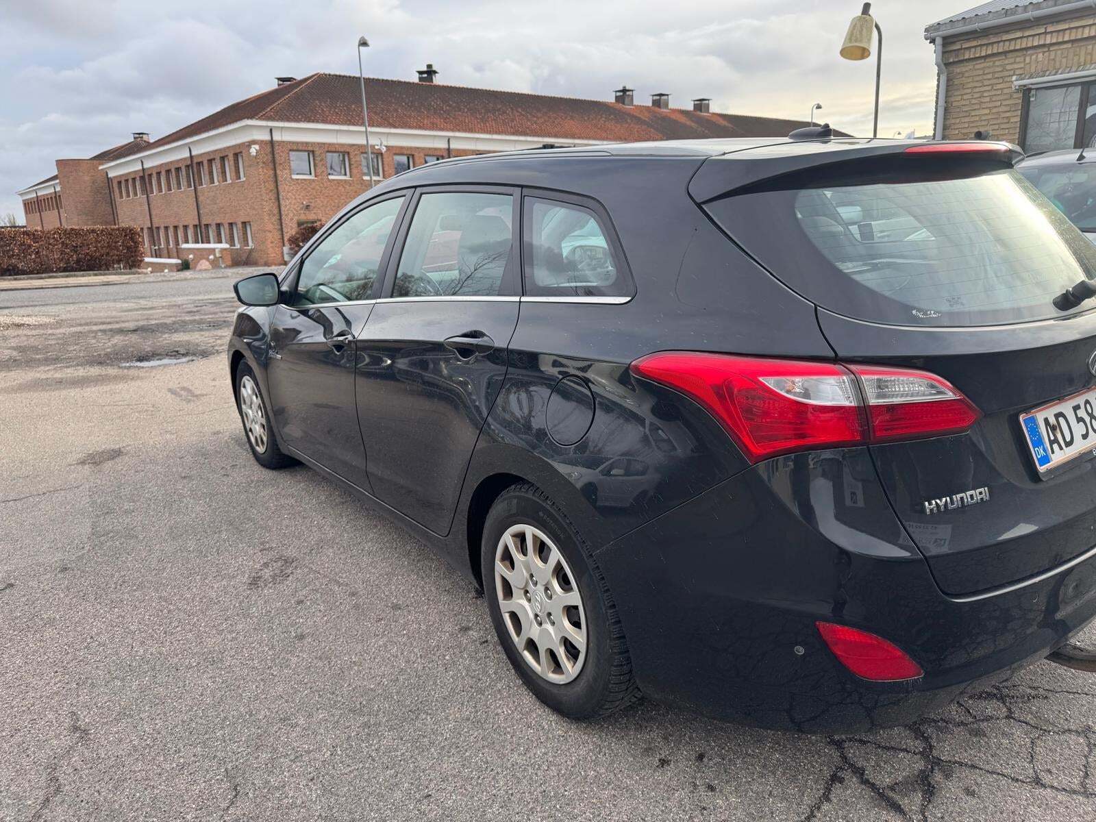 Hyundai i30 1,6 GDi Style CW Eco