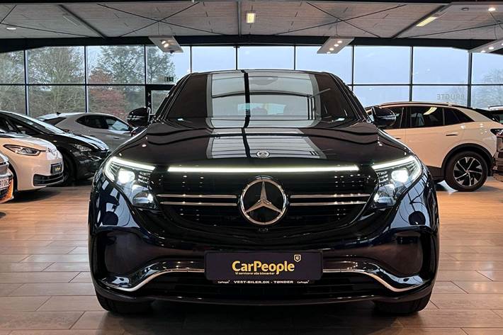 Blå Mercedes EQC400 fra 2022