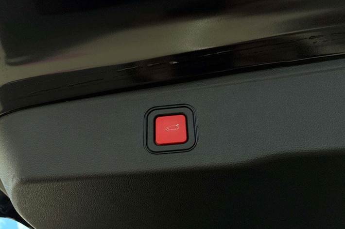 Sort Jeep Avenger fra 2023