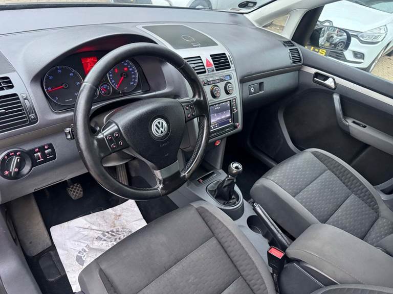 VW Touran 1,9 TDi 100 Trendline 7prs