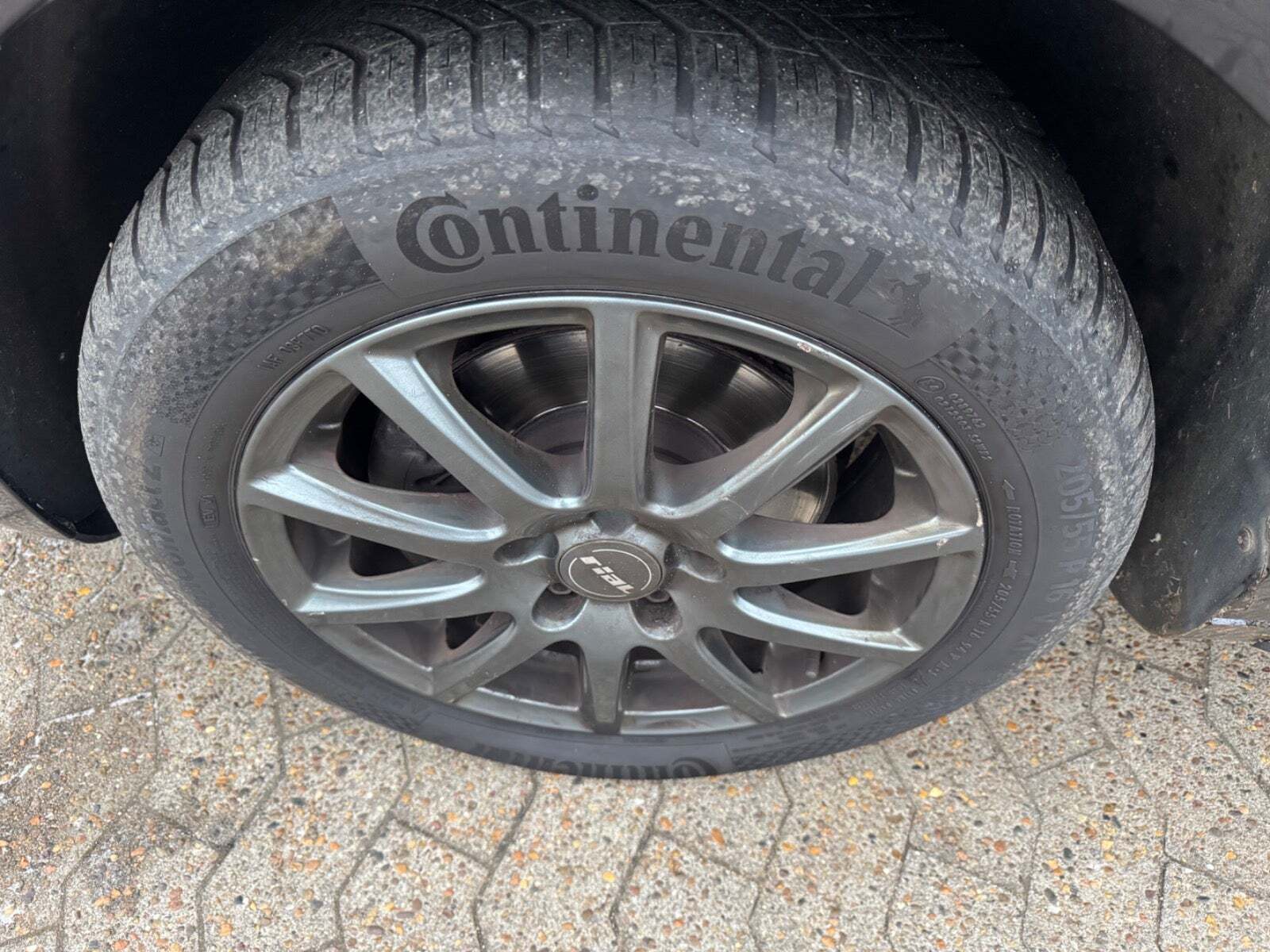 VW Touran 1,9 TDi 100 Trendline 7prs