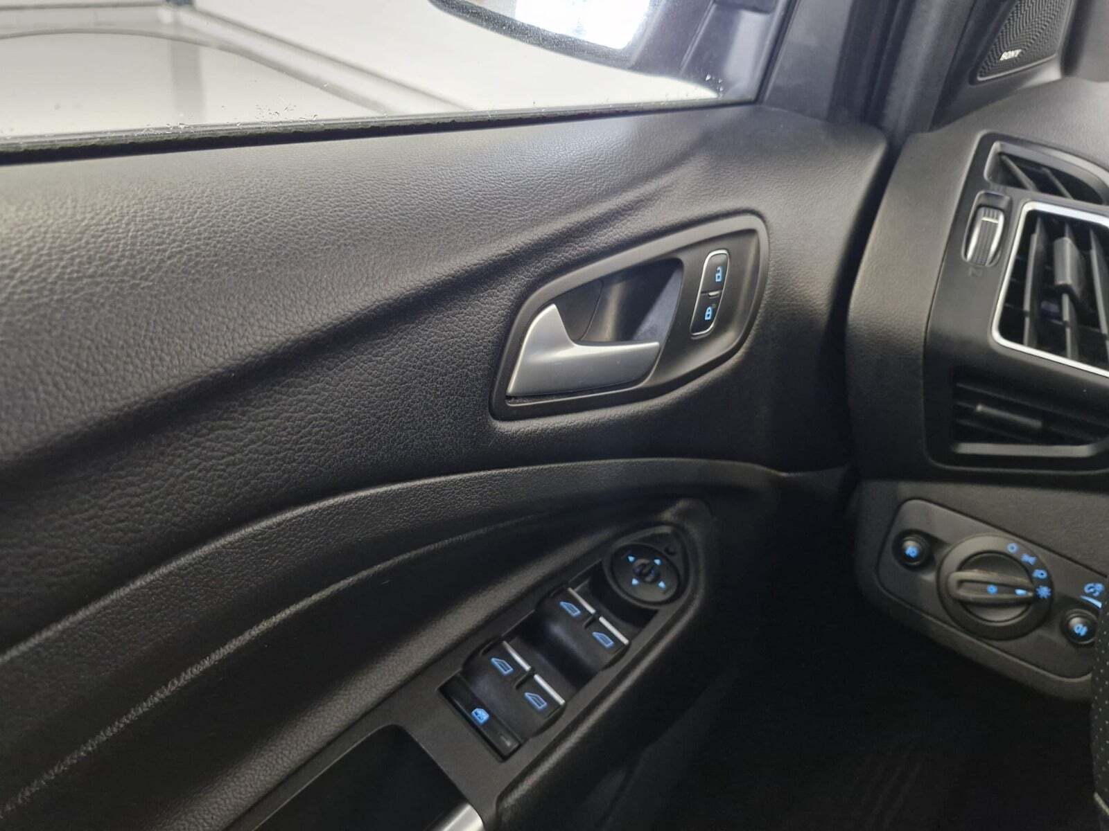 undefined Ford Kuga fra 2019