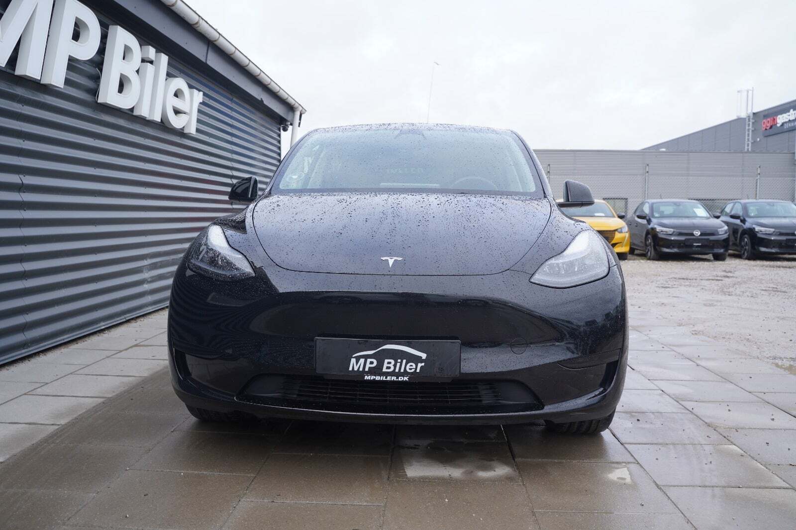 Tesla Model Y RWD