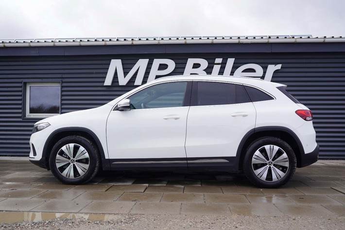 Hvid Mercedes EQA250 fra 2023