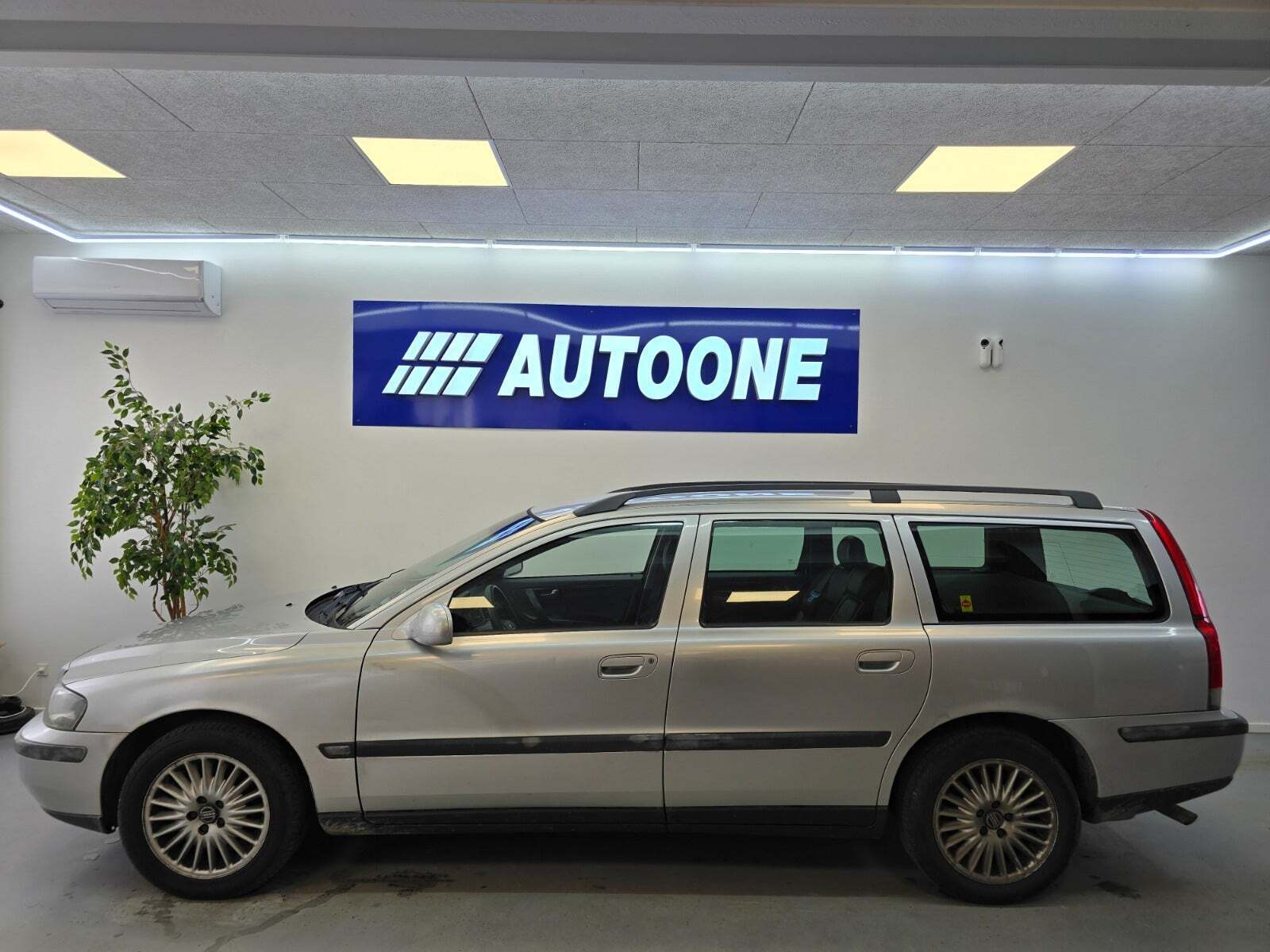 Volvo V70 2,4 140 aut.