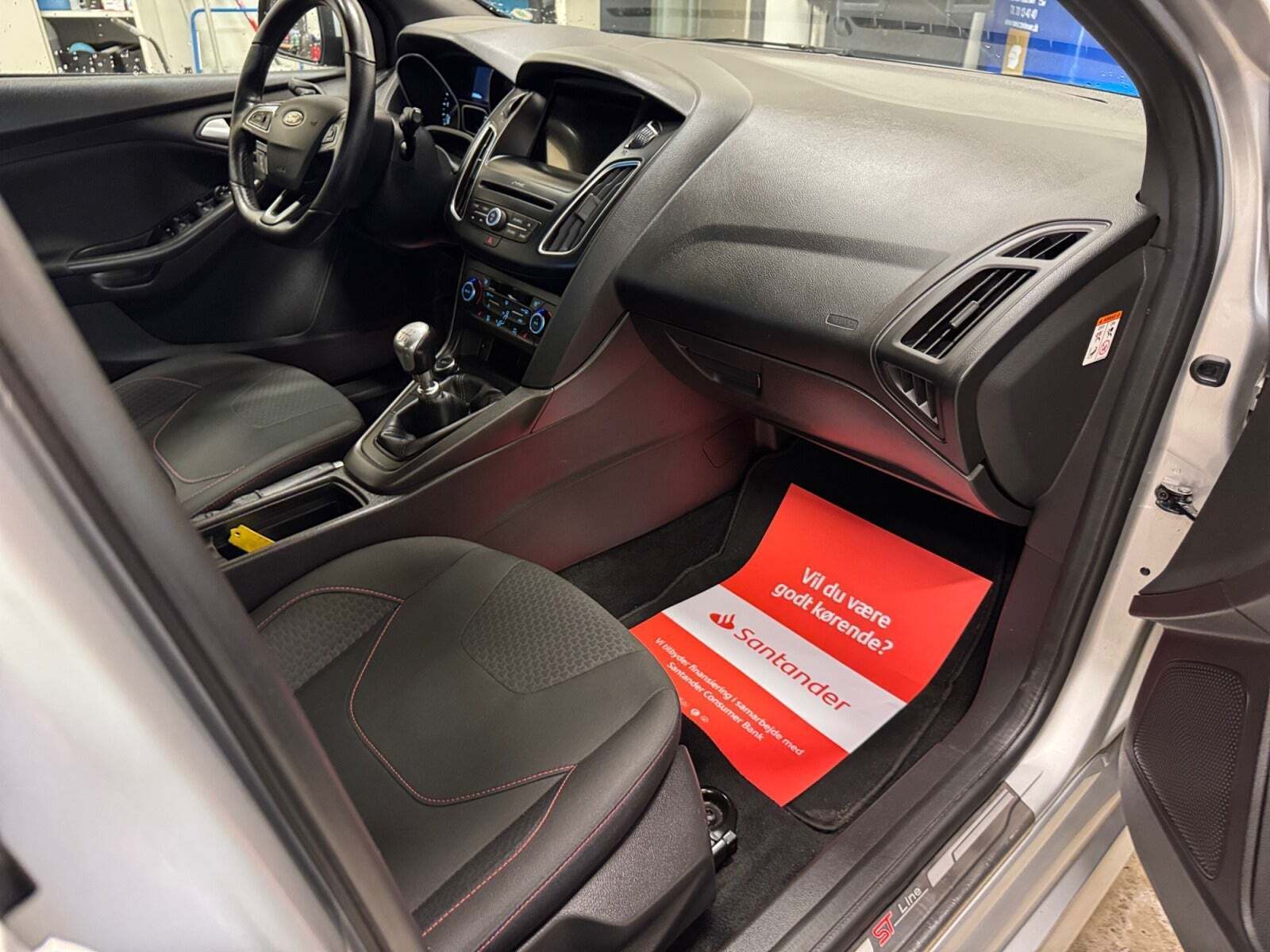 Sølv Ford Focus fra 2017