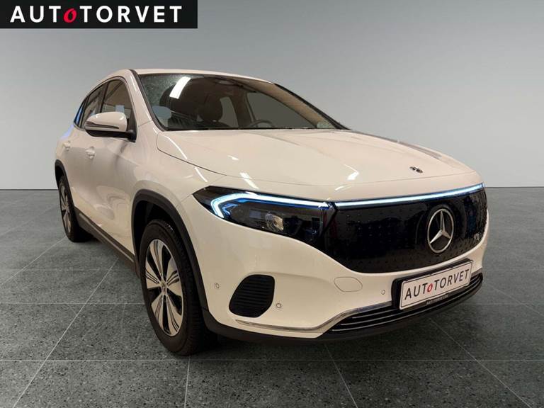 Mercedes EQA250+