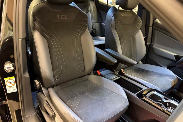 Grå VW ID.4 fra 2025