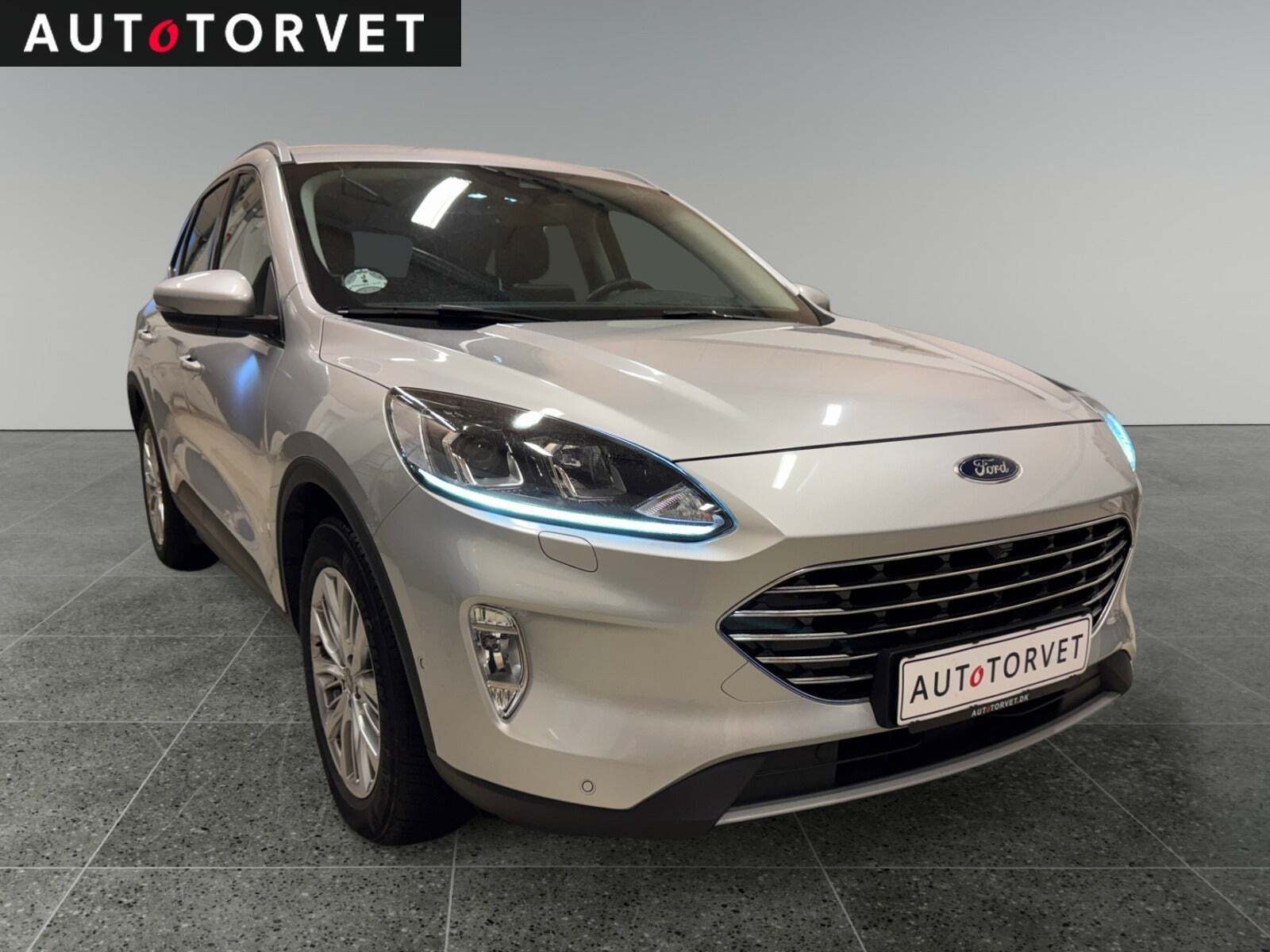 Ford Kuga 2,5 PHEV Titanium CVT