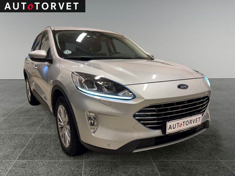 Ford Kuga 2,5 PHEV Titanium CVT