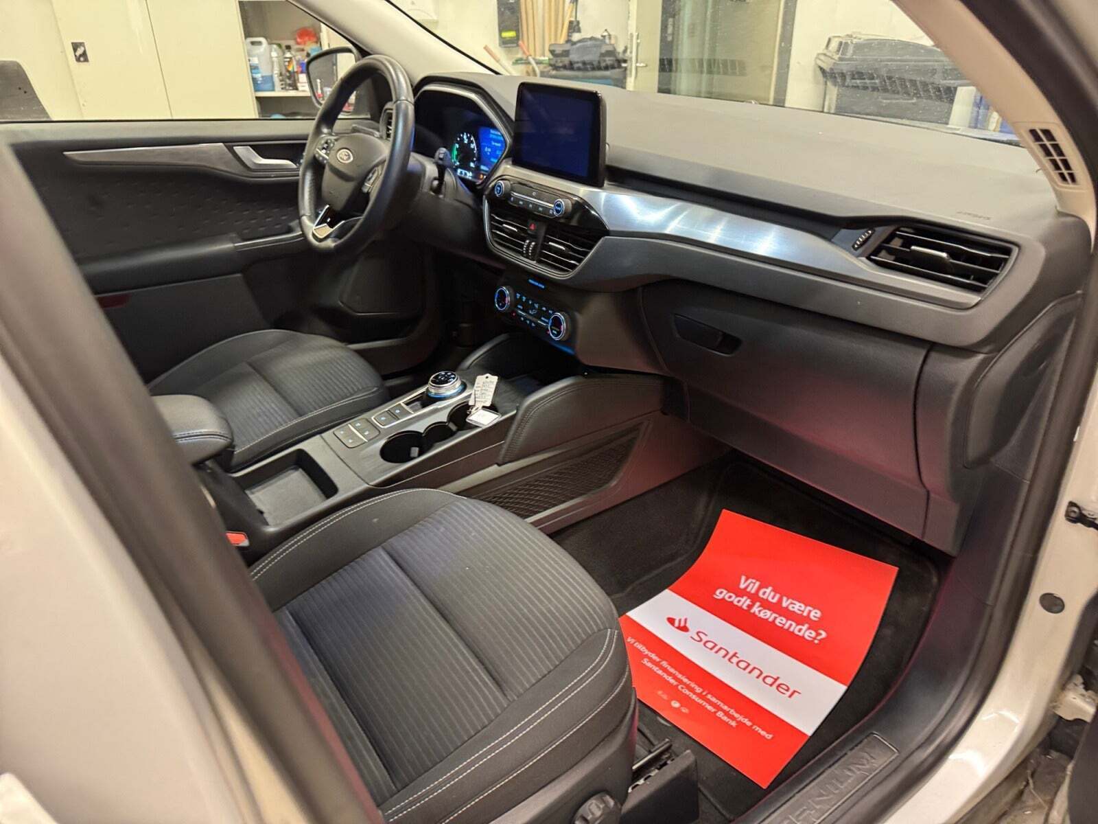 Sølv Ford Kuga fra 2020