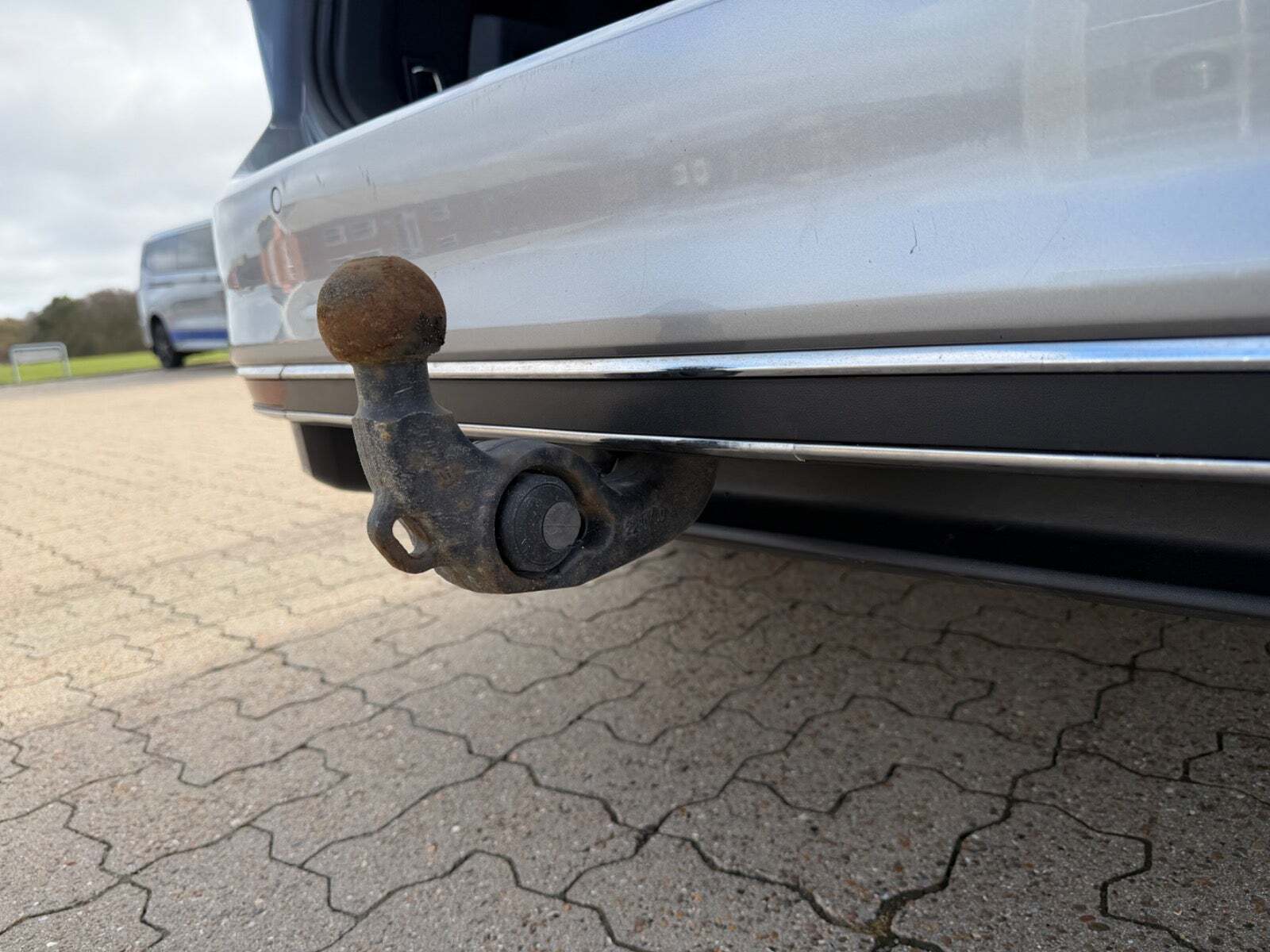 Sølv VW Passat fra 2021