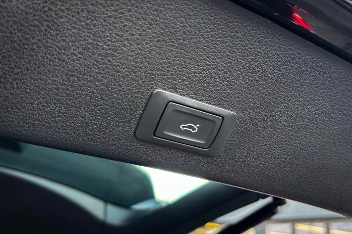 Sort Audi e-tron fra 2023