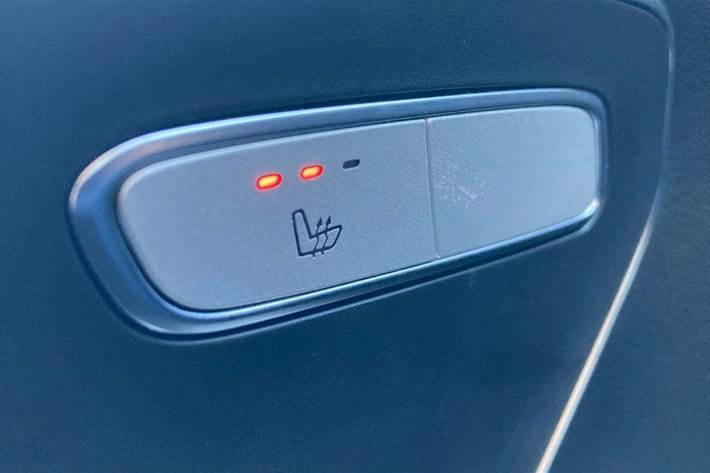 Hvid Mercedes Vito 114 fra 2024