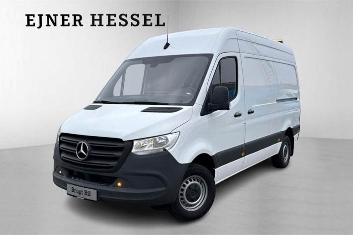 Hvid Mercedes Sprinter 317 fra 2022