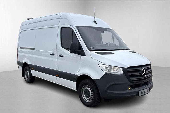 Hvid Mercedes Sprinter 317 fra 2022