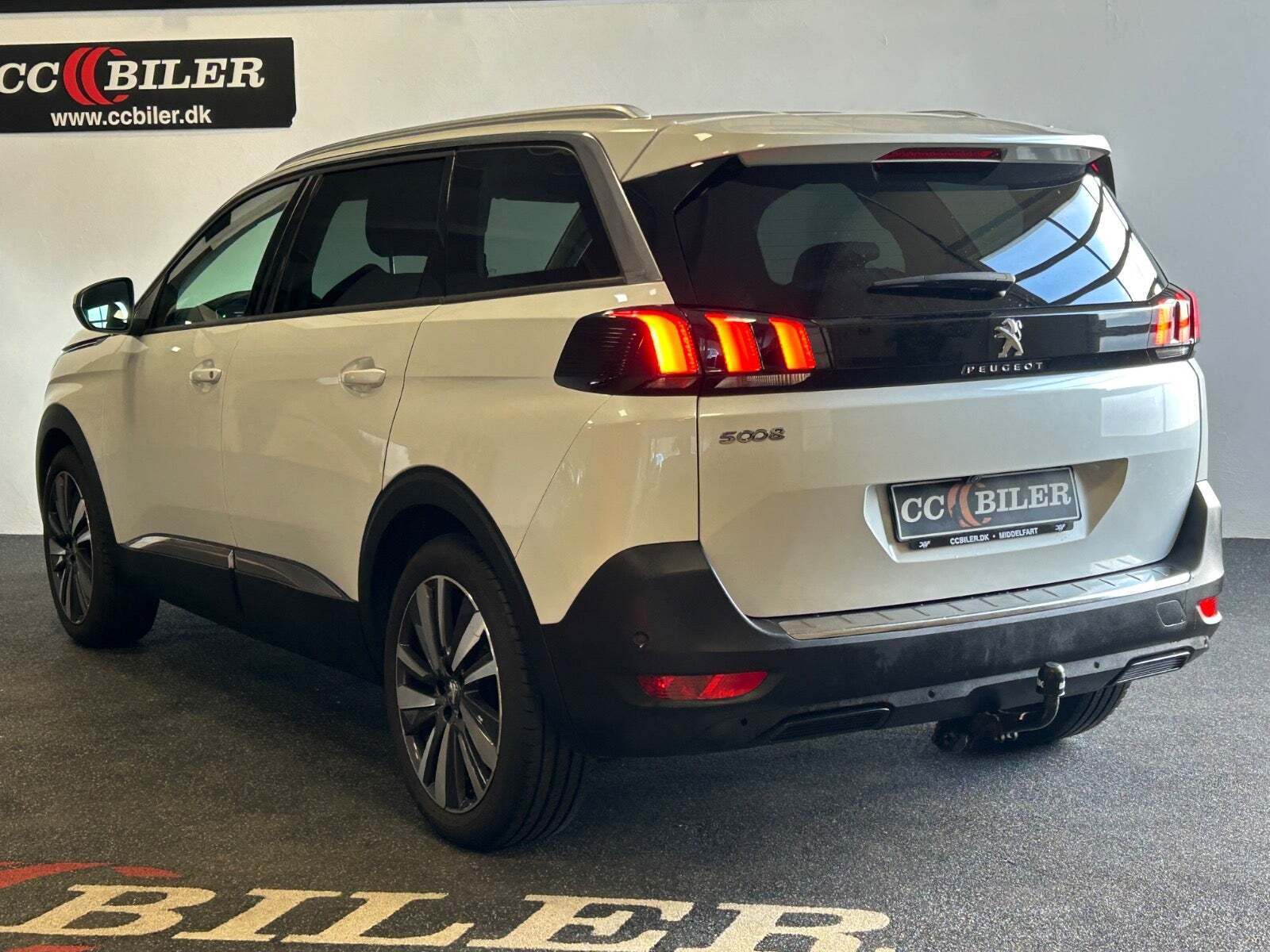 Peugeot 5008 1,2 PureTech 130 Allure Pack 7prs