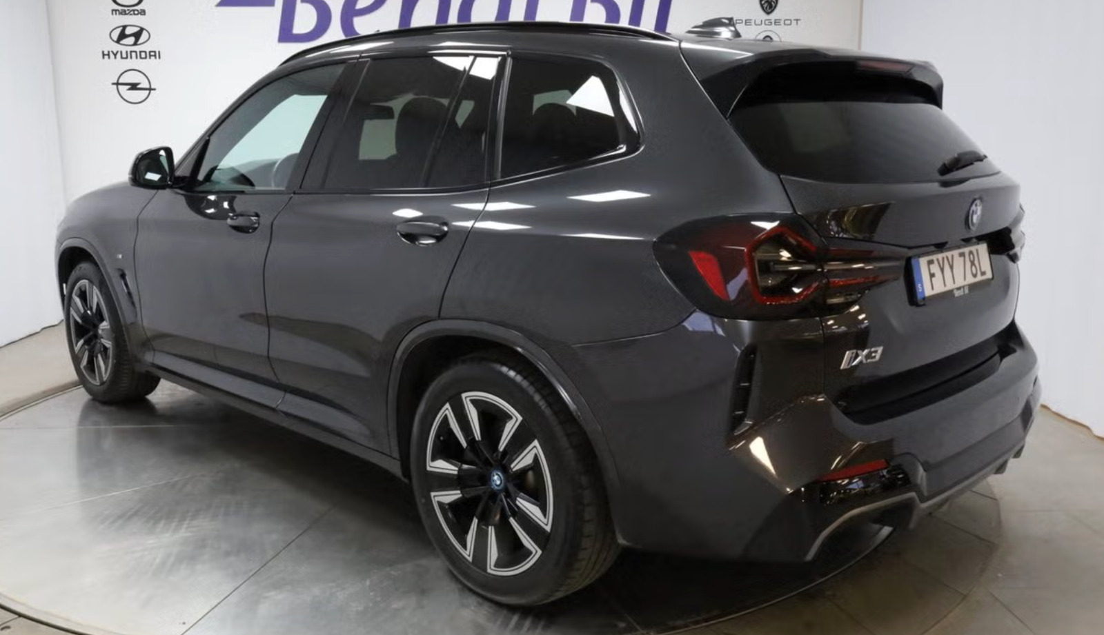 BMW iX3 Charged M-Sport