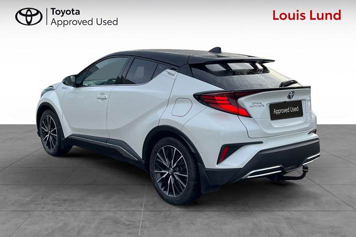 Hvid Toyota C-HR fra 2020