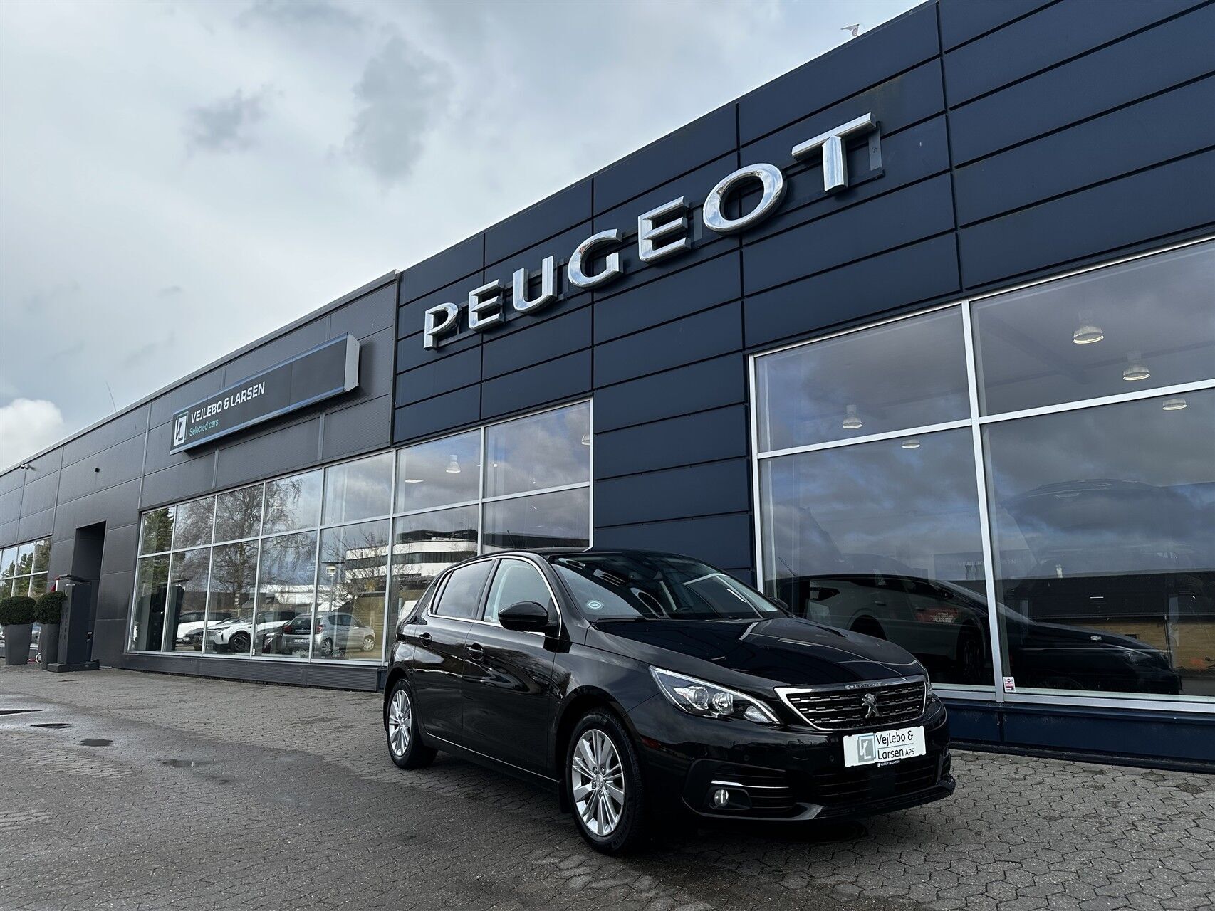 Peugeot 308 1,5 BlueHDi Allure Pack EAT8 130HK 5d 8g Aut.