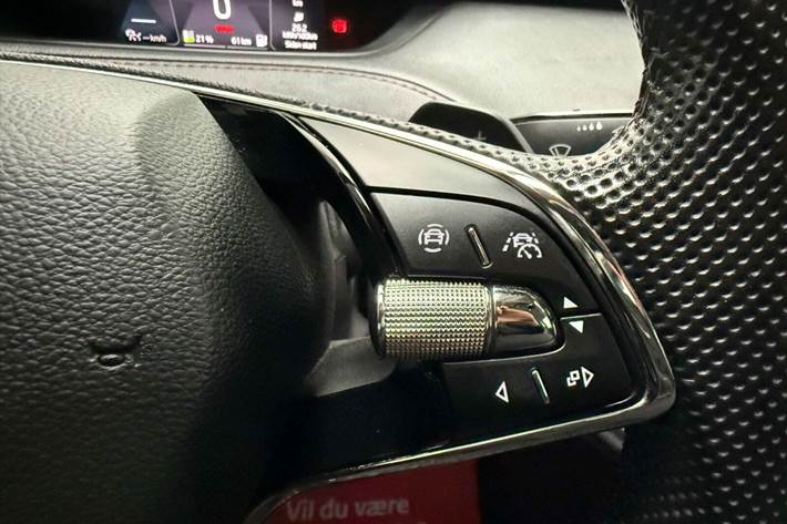 Grå Skoda Enyaq fra 2021