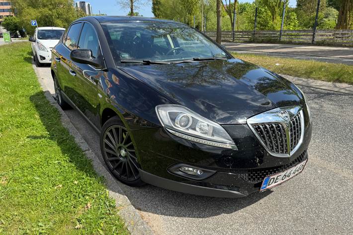 Sort Lancia Delta fra 2010