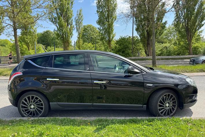 Sort Lancia Delta fra 2010