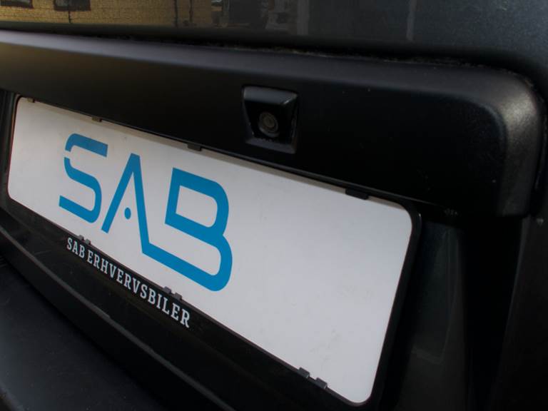 VW Crafter 35 2,0 TDi 177 Kassevogn L3H2 aut.