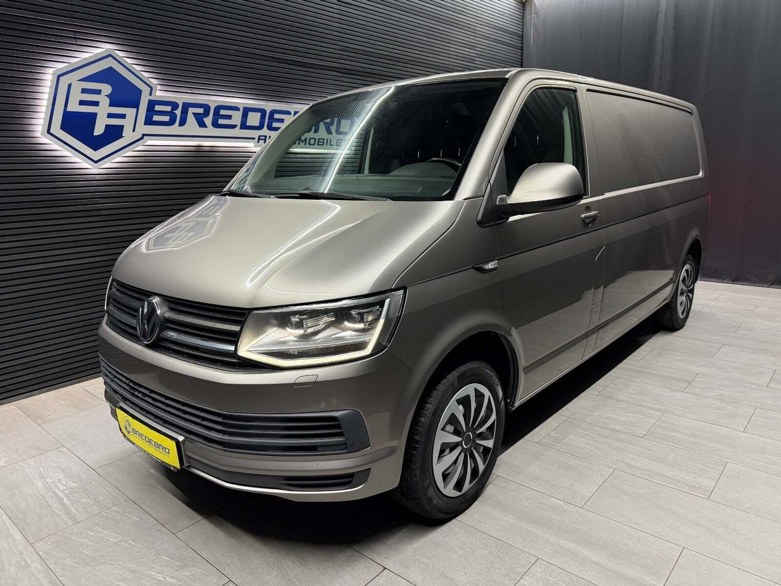 undefined VW Transporter fra 2016