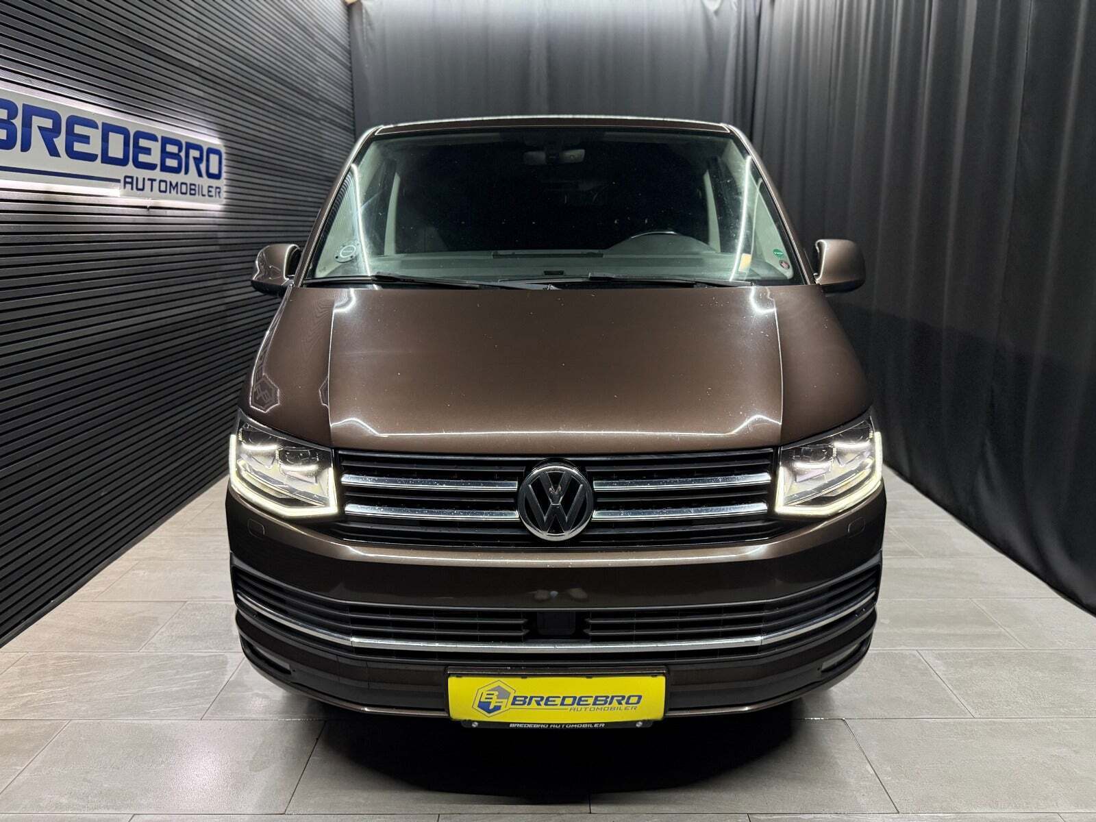 VW Transporter 2,0 TDi 204 Kassevogn DSG lang
