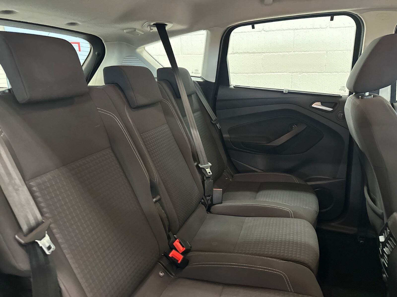 Sort Ford C-MAX fra 2016