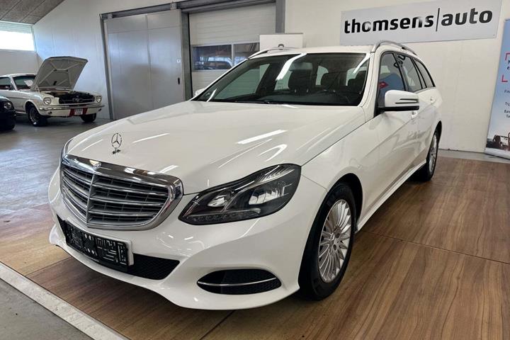 Hvid Mercedes E200 fra 2014