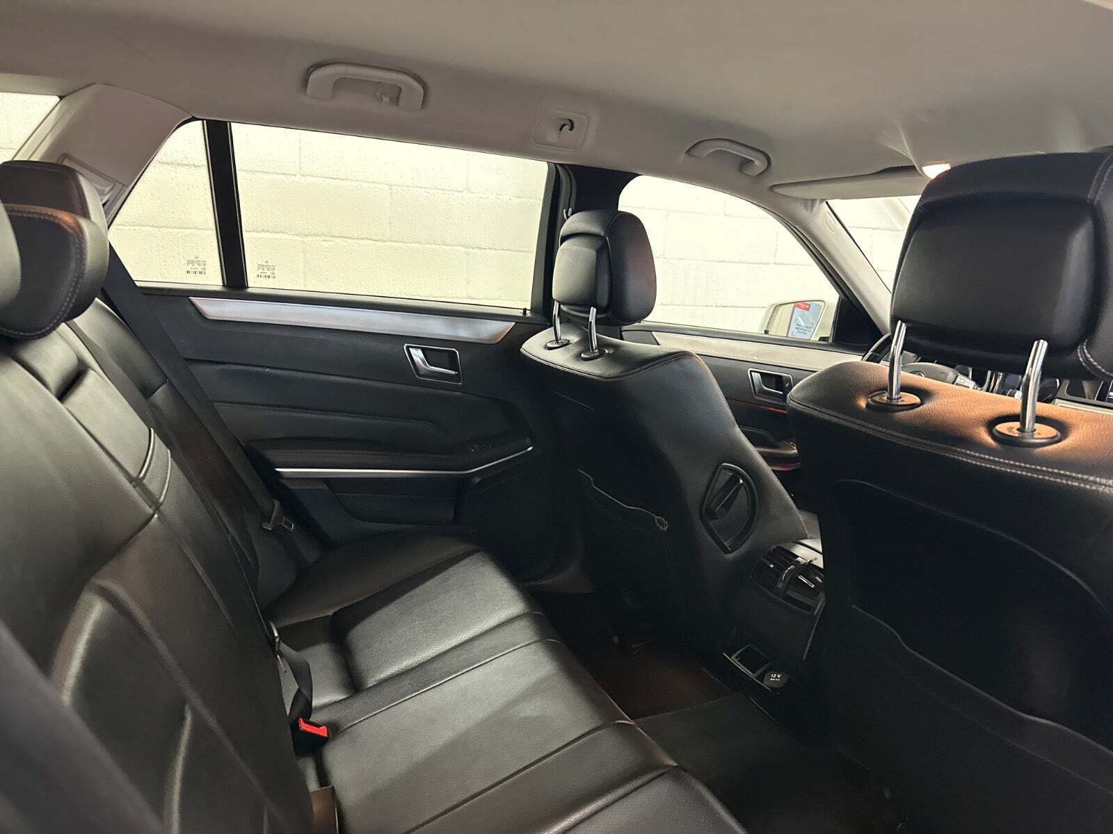 Hvid Mercedes E200 fra 2014
