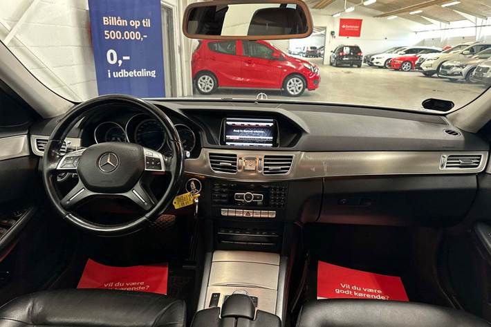 Hvid Mercedes E200 fra 2014