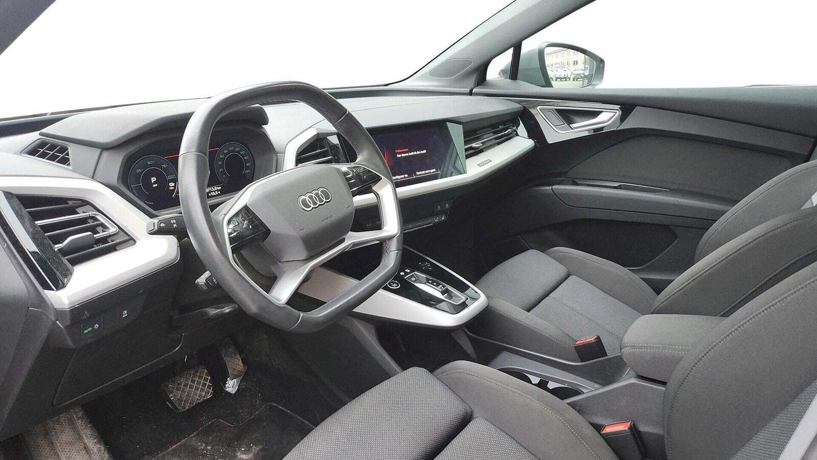 Audi Q4 e-tron 40 Advanced