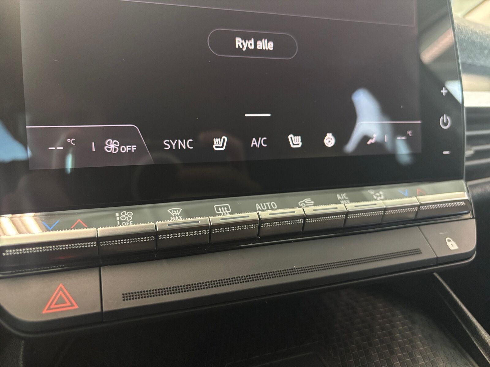 Hvid Renault Megane E-Tech fra 2023