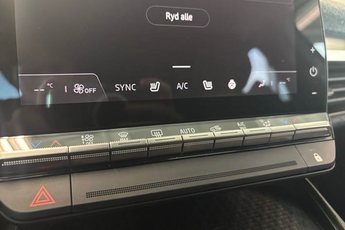 Hvid Renault Megane E-Tech fra 2023