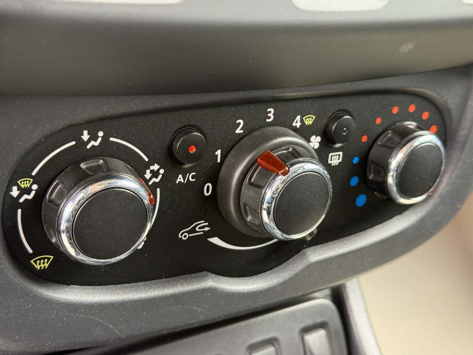 Dacia Duster 1,6 16V Ambiance