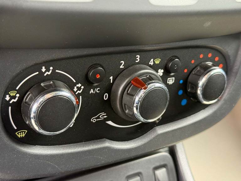 Dacia Duster 1,6 16V Ambiance