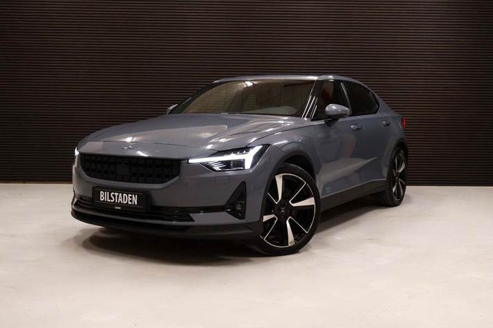 Grå Polestar 2 fra 2021 set udefra