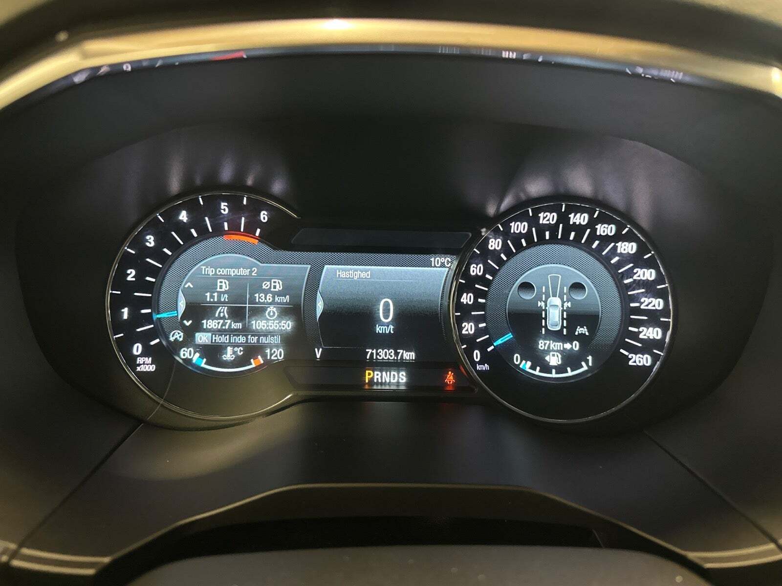 Grå Ford S-MAX fra 2020