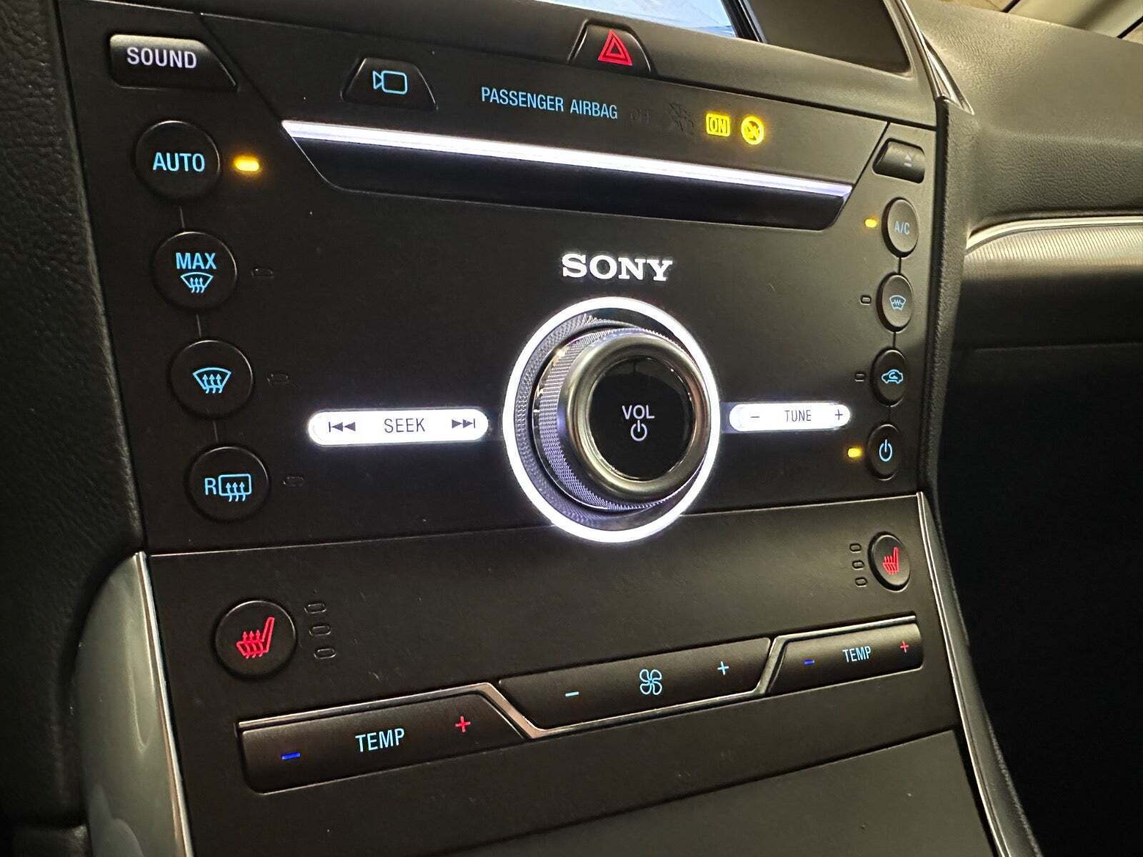 Grå Ford S-MAX fra 2020