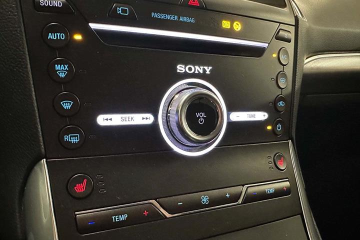 Grå Ford S-MAX fra 2020