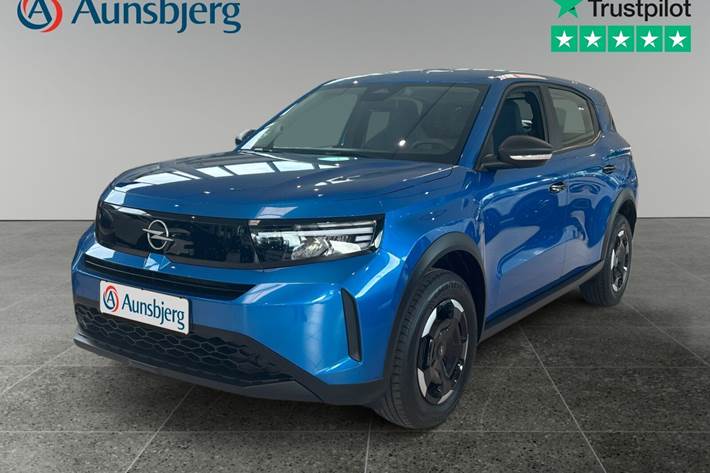 Blå Opel Frontera fra 2025 set udefra