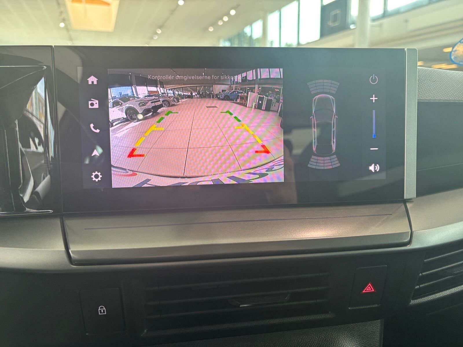 Blå Opel Frontera fra 2025