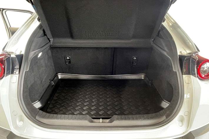 Sølv Mazda MX-30 fra 2021