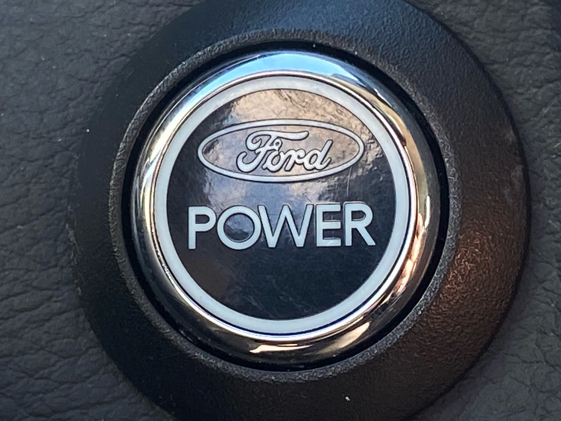 Sort Ford Focus fra 2013