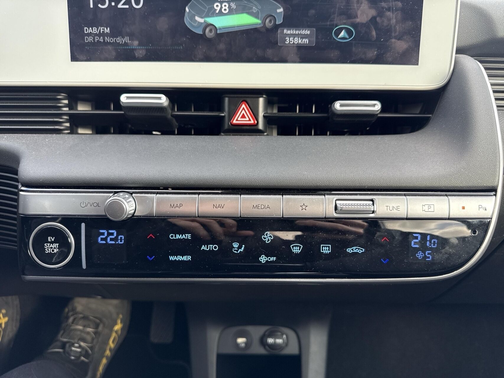 Grå Hyundai Ioniq 5 fra 2025