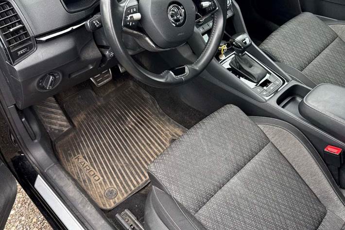 Sort Skoda Karoq fra 2023